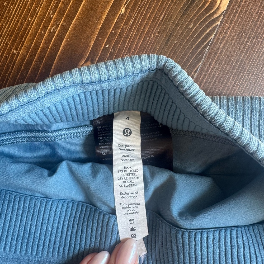 lululemon athletica Blue Athletic Shorts - Picture 5 of 6